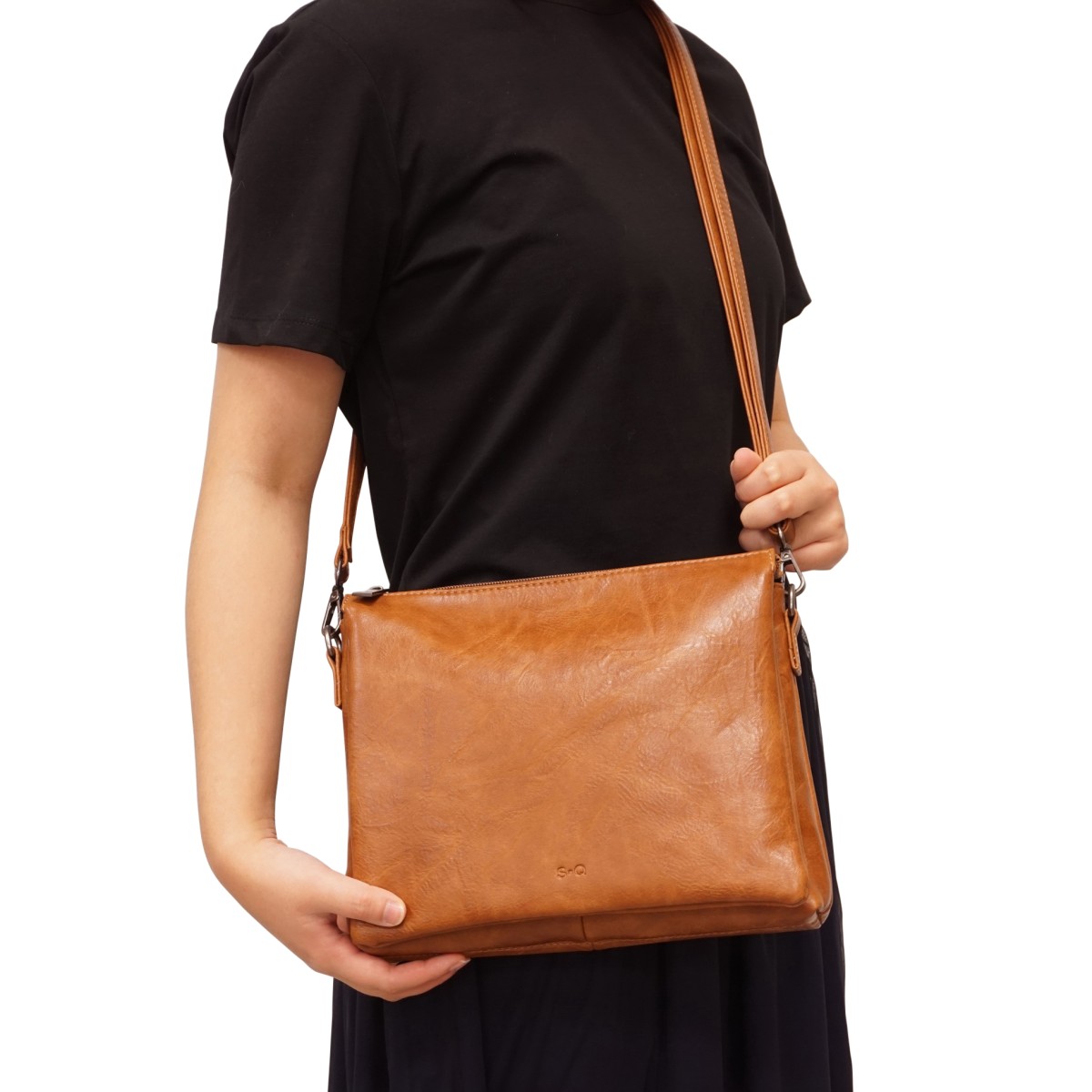 Jayla Crossbody - Camel 