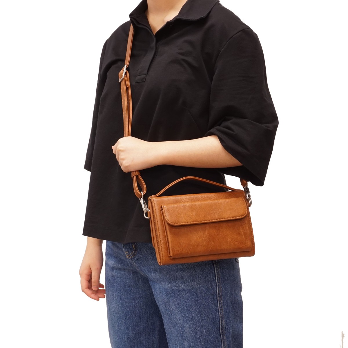 Janelle Crossbody Wallet - Black Janelle Crossbody Wallet - Black