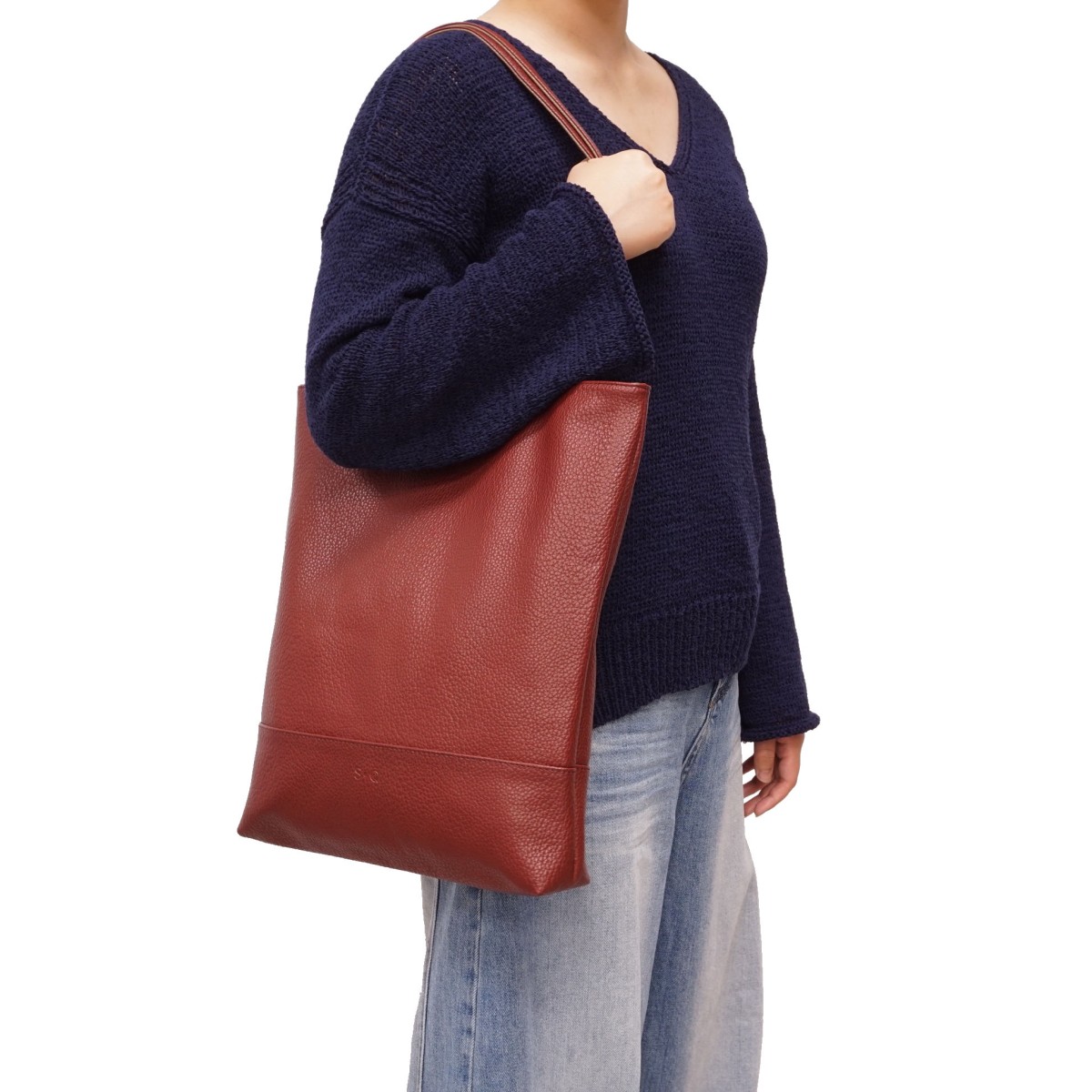 Amia 2-in-1 Reversible Tote - Maroon / Fossil Amia 2-in-1 Reversible Tote - Maroon / Fossil