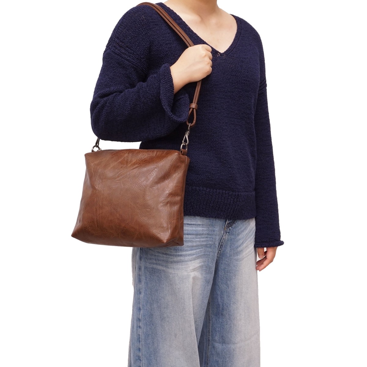Brooke 2-in-1 Reversible Tote - Black / Burgundy Brooke 2-in-1 Reversible Tote - Black / Burgundy