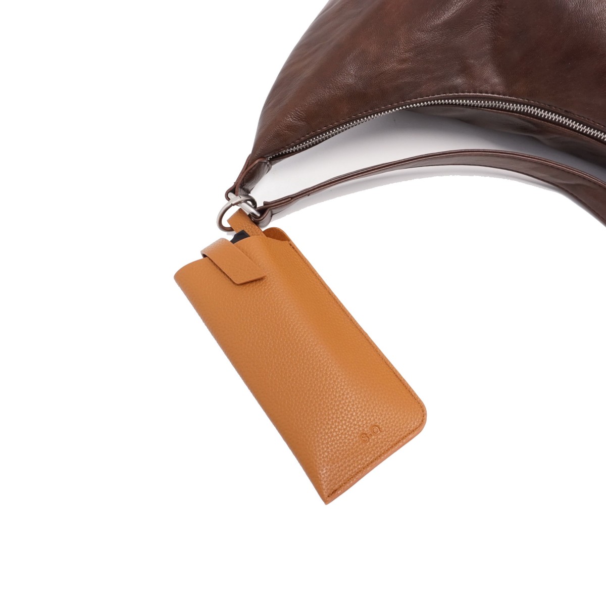 Nikki Sunglasses Case - Cognac 