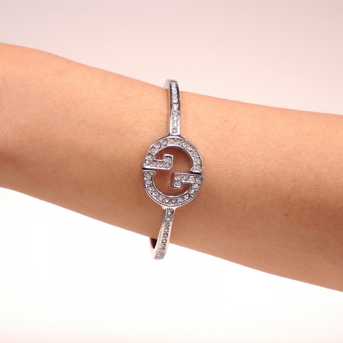 B0057 - Silver